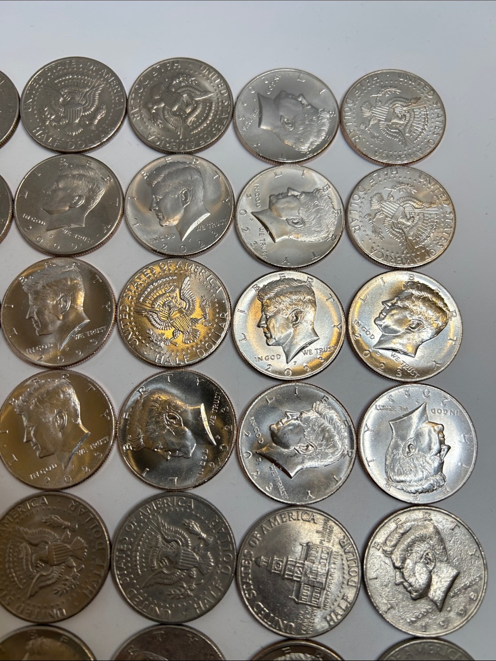 Large Estate Sale Kennedy Half Dollars Coin Lot Face Value $35 Coin Collection - Picture 5 of 7